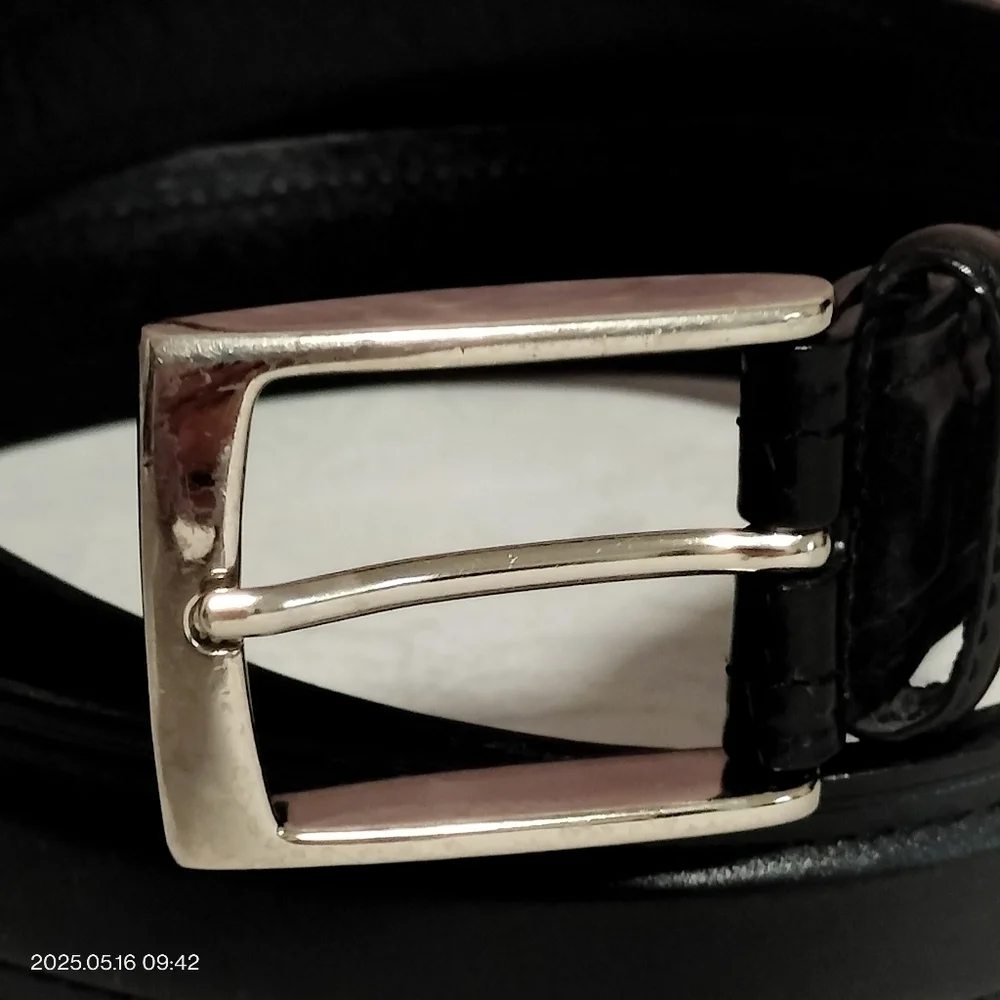 Dockers Sz 42 Men's Black Leather Belt Silver Belt Adjustable Classic Business